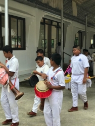 20240807204558.jpg - โรงเรียนวัดเขาน้อยได้จัดกิจกรรมแห่เทียนเข้าพรรษา เนื่องในโอกาสวันอาสาฬหบูชาและวันเข้าพรรษา ประจำปีการศึกษา 2567 ณ วัดเขาน้อย | https://watkhaonoischool.ac.th